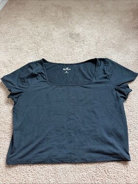 Hollister Black Square-Neck Short Sleeve Cropped Baby Tee